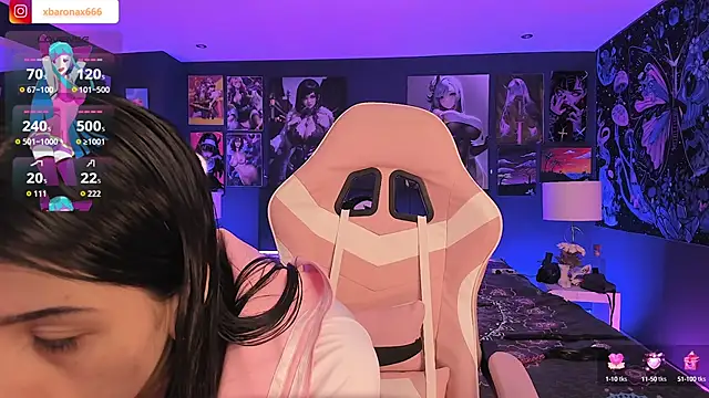 LanaKyutt online show from October 10, 2025, 1:21 pm