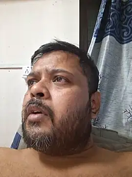 Snapshot of dirtybearr chatting on March 5, 2025, 8:10 am dirtybearr online show from March 5, 2025, 8:10 am