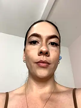 ImAlicee online show from October 15, 2025, 9:48 pm