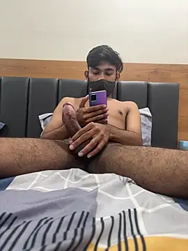 Snapshot of rajapo_1 chatting on October 1, 2025, 4:35 pm rajapo 1 online show from October 1, 2025, 4:35 pm