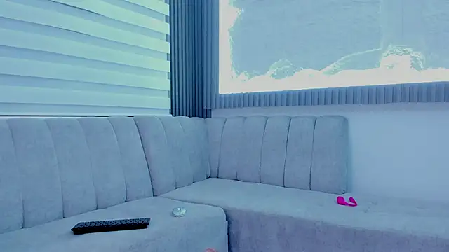 Snapshot of Apolo_Bianco_ chatting on October 18, 2025, 5:32 am Apolo Bianco online show from October 18, 2025, 5:32 am