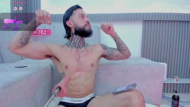 Snapshot of Apolo_Bianco_ chatting on November 2, 2025, 10:12 pm Apolo Bianco online show from November 2, 2025, 10:12 pm