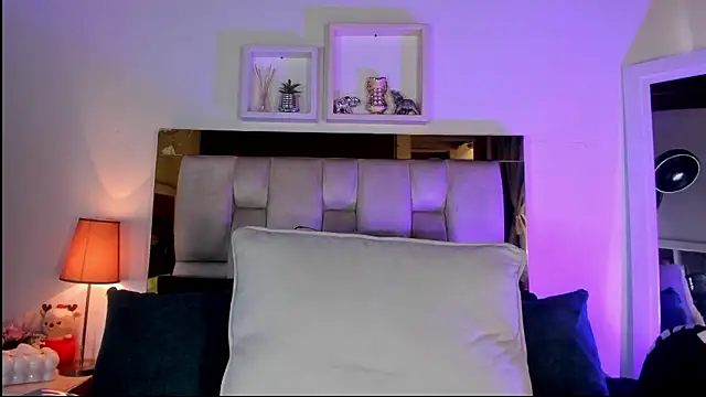 emmy r online show from March 9, 2026, 12:09 pm