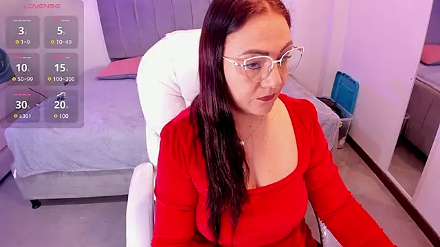Snapshot of lady_nylon_ chatting on March 4, 2025, 12:22 pm lady nylon online show from March 4, 2025, 12:22 pm