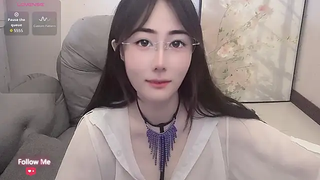 Snapshot of qiqi-- chatting on June 3, 2026, 6:05 am qiqi-- online show from June 3, 2026, 6:05 am