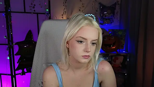 Snapshot of ImBonBon chatting on November 4, 2025, 11:48 pm ImBonBon online show from November 4, 2025, 11:48 pm