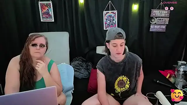 Sexy Mama-69 online show from November 13, 2025, 4:39 pm