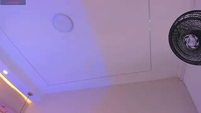 VioletaAbel online show from January 24, 2025, 5:32 pm