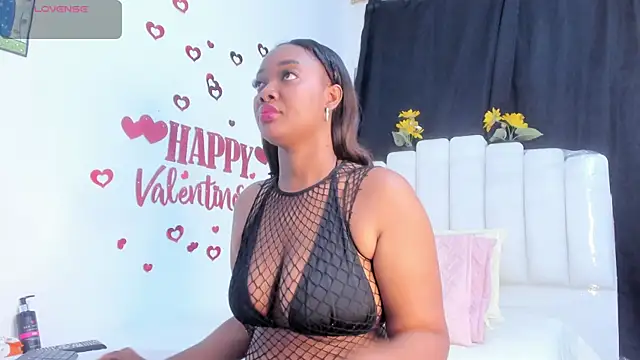 RoxannaBlanche online show from February 12, 2026, 12:11 pm