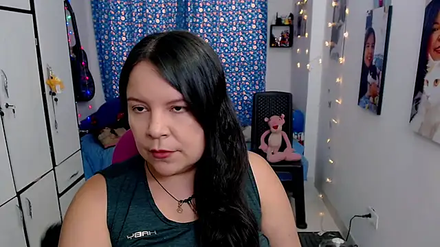 claryssa  online show from October 9, 2025, 7:56 pm