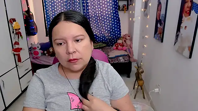 Snapshot of claryssa_ chatting on February 19, 2026, 8:38 pm claryssa online show from February 19, 2026, 8:38 pm