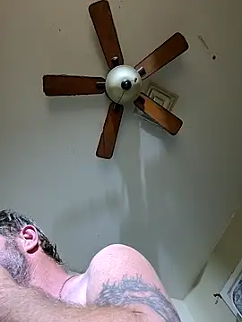 Hugebwc102 online show from October 5, 2025, 6:45 am