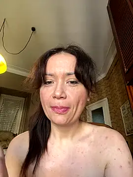 Snapshot of SweetLera chatting on December 2, 2024, 1:35 pm SweetLera online show from December 2, 2024, 1:35 pm