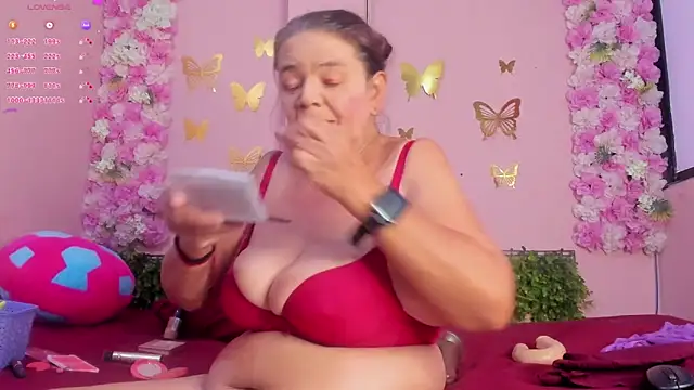 grandmother milf online show from March 9, 2026, 12:20 pm