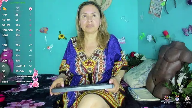 Snapshot of SheraHadee chatting on February 18, 2026, 2:18 am SheraHadee online show from February 18, 2026, 2:18 am