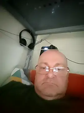 Snapshot of Kocio19688 chatting on November 7, 2025, 8:03 am Kocio19688 online show from November 7, 2025, 8:03 am