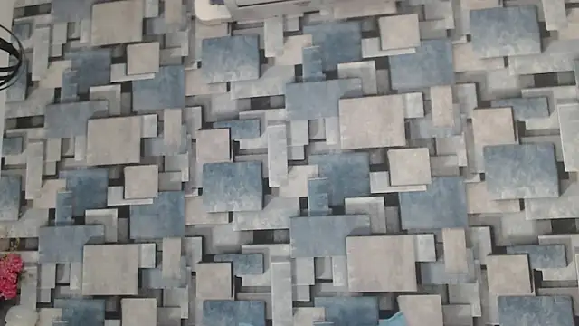 angel dthroatt online show from December 18, 2025, 12:11 pm