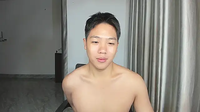 Snapshot of Oliver_Nl chatting on January 12, 2025, 3:28 am Oliver Nl online show from January 12, 2025, 3:28 am