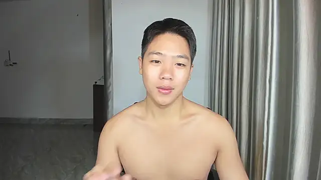 Snapshot of Oliver_Nl chatting on January 15, 2025, 3:33 am Oliver Nl online show from January 15, 2025, 3:33 am