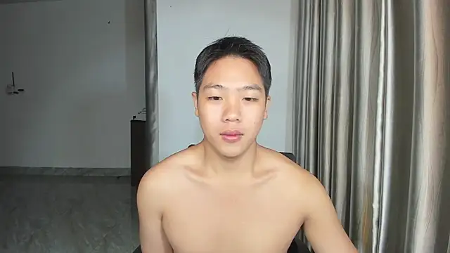 Snapshot of Oliver_Nl chatting on January 15, 2025, 4:11 pm Oliver Nl online show from January 15, 2025, 4:11 pm