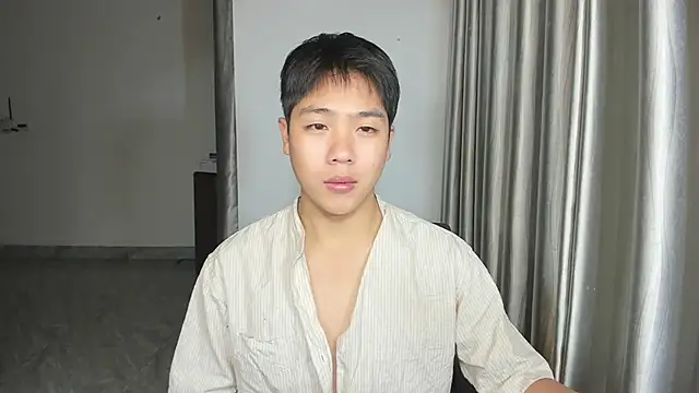 Snapshot of Oliver_Nl chatting on February 13, 2025, 2:52 pm Oliver Nl online show from February 13, 2025, 2:52 pm