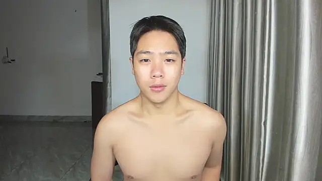 Snapshot of Oliver_Nl chatting on February 15, 2025, 4:25 am Oliver Nl online show from February 15, 2025, 4:25 am