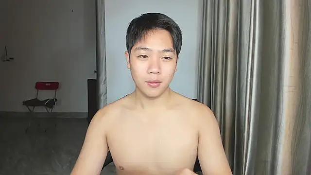 Snapshot of Oliver_Nl chatting on February 21, 2025, 3:54 pm Oliver Nl online show from February 21, 2025, 3:54 pm