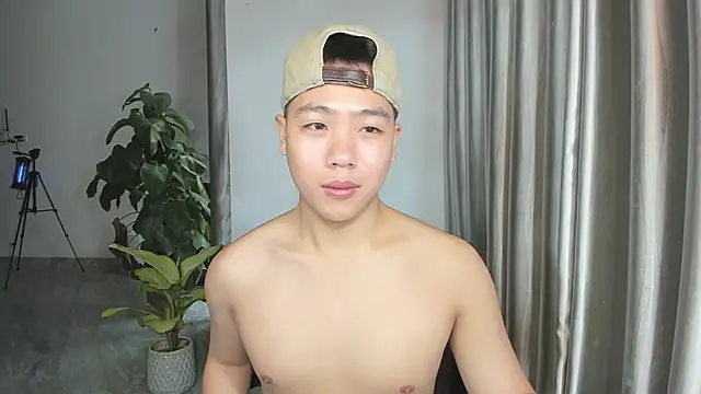 Snapshot of Oliver_Nl chatting on March 20, 2025, 3:13 am Oliver Nl online show from March 20, 2025, 3:13 am