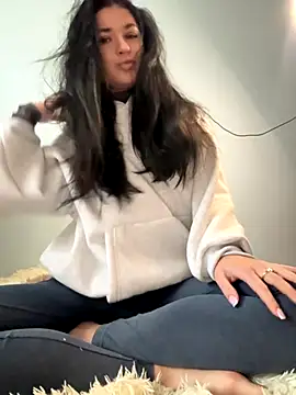 AlisaDoll444 online show from September 30, 2025, 6:18 am