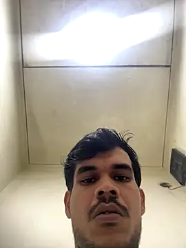 Snapshot of hitlar1026 chatting on November 3, 2025, 9:10 am hitlar1026 online show from November 3, 2025, 9:10 am