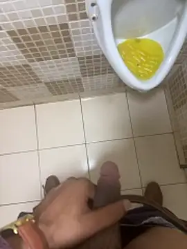 Snapshot of hitlar1026 chatting on March 19, 2026, 12:31 pm hitlar1026 online show from March 19, 2026, 12:31 pm