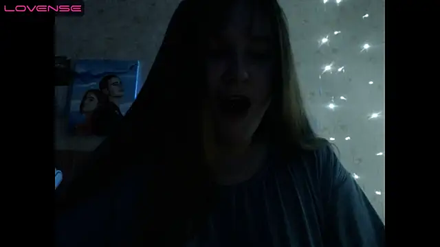Snapshot of Light_Luna chatting on December 12, 2024, 10:02 am Light Luna online show from December 12, 2024, 10:02 am