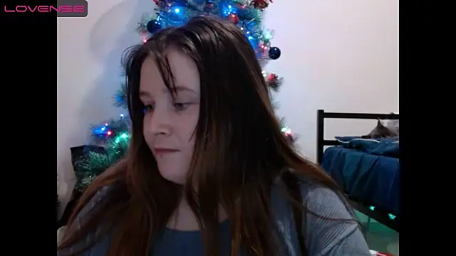 Snapshot of Light_Luna chatting on January 4, 2025, 1:53 pm Light Luna online show from January 4, 2025, 1:53 pm