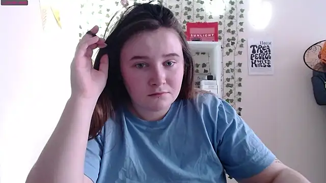 Snapshot of Light_Luna chatting on January 22, 2025, 9:46 am Light Luna online show from January 22, 2025, 9:46 am