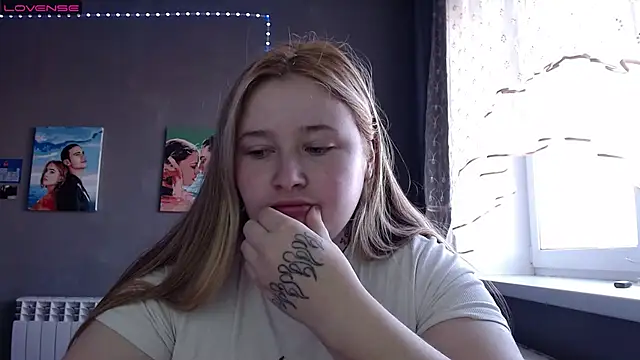 Light Luna online show from October 25, 2025, 8:11 am