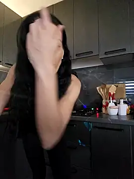 Snapshot of AnaFoxxy chatting on December 18, 2024, 10:51 am AnaFoxxy online show from December 18, 2024, 10:51 am