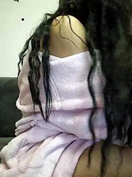 Snapshot of AnaFoxxy chatting on January 22, 2025, 4:33 pm AnaFoxxy online show from January 22, 2025, 4:33 pm