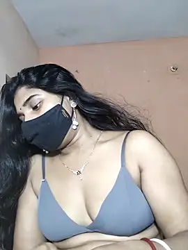 Luv Adite20 online show from October 7, 2025, 6:27 pm