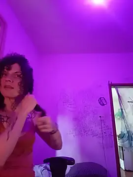 Snapshot of SuccubusTatuada chatting on February 8, 2026, 3:26 pm SuccubusTatuada online show from February 8, 2026, 3:26 pm