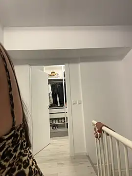 Snapshot of deliaroyal chatting on November 20, 2025, 2:50 pm deliaroyal online show from November 20, 2025, 2:50 pm