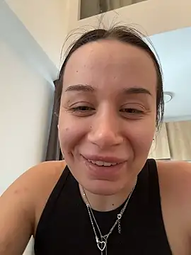 Snapshot of deliaroyal chatting on January 19, 2026, 2:21 pm deliaroyal online show from January 19, 2026, 2:21 pm