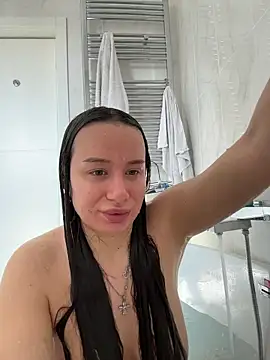 Snapshot of deliaroyal chatting on March 26, 2026, 12:44 pm deliaroyal online show from March 26, 2026, 12:44 pm