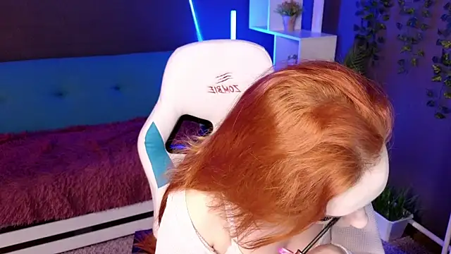 KristiRosee online show from February 8, 2025, 1:32 am