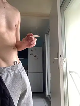 Snapshot of GuillaumebeauZizi chatting on February 10, 2026, 10:08 am GuillaumebeauZizi online show from February 10, 2026, 10:08 am