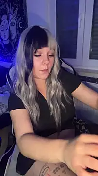 kinkygirl420x online show from October 13, 2025, 8:09 pm