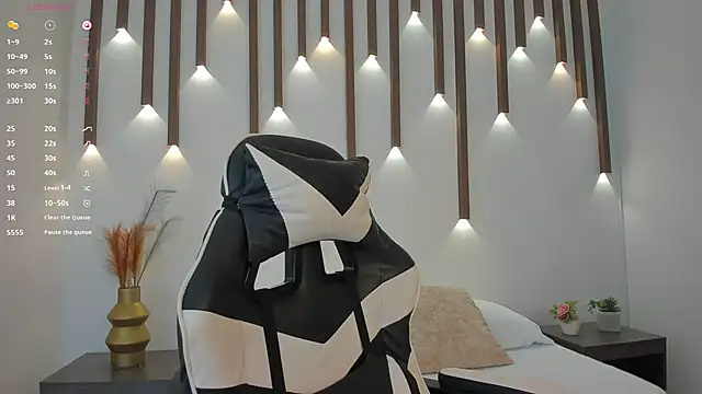 Snapshot of megan_cooper28 chatting on October 9, 2025, 9:13 pm megan cooper28 online show from October 9, 2025, 9:13 pm