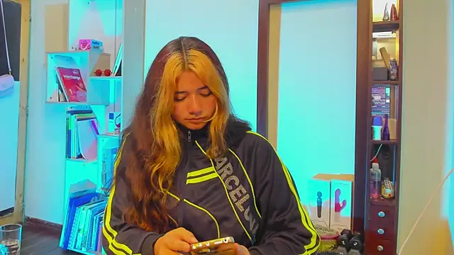 Amywhitexxxd online show from February 12, 2025, 3:29 am