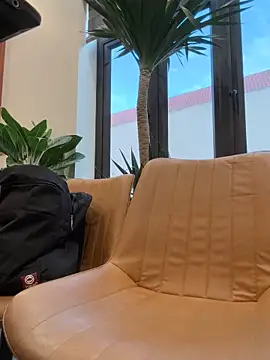 Snapshot of Chun_Ae95 chatting on December 21, 2025, 12:29 am Chun Ae95 online show from December 21, 2025, 12:29 am