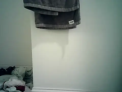 CaramelDipper online show from January 1, 2025, 4:39 am