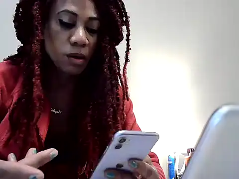 CaramelDipper online show from February 22, 2025, 6:30 pm